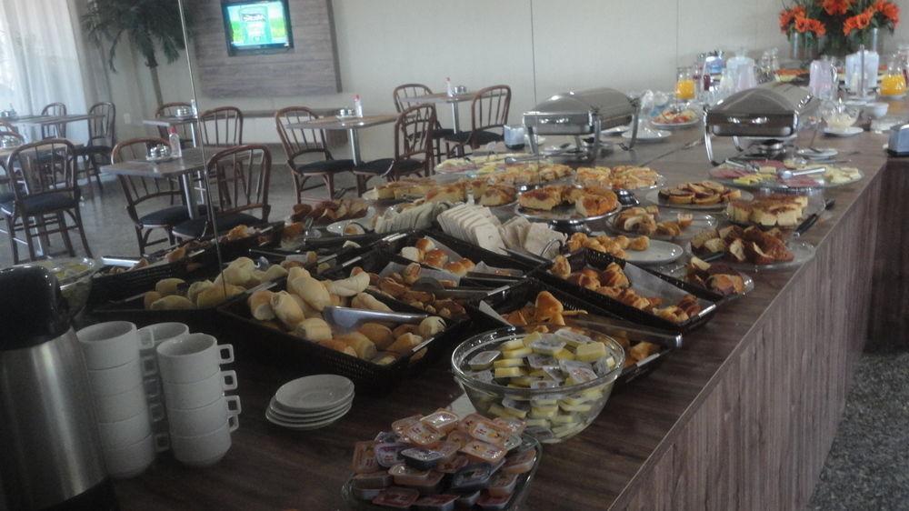 Vip Iracema Flat 2*